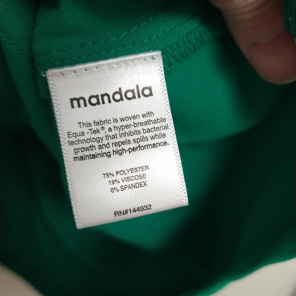 Mandala Oversized Scrub Top M - Picture 8 of 9